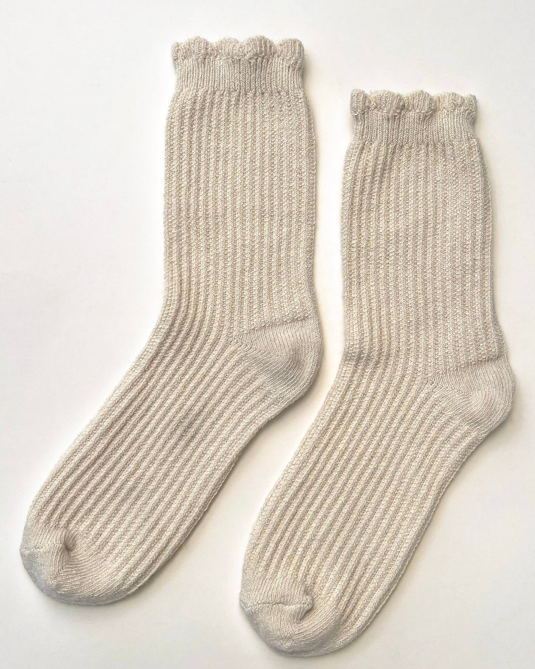 Le Bon Shoppe | Linen Scallop Socks | Natural