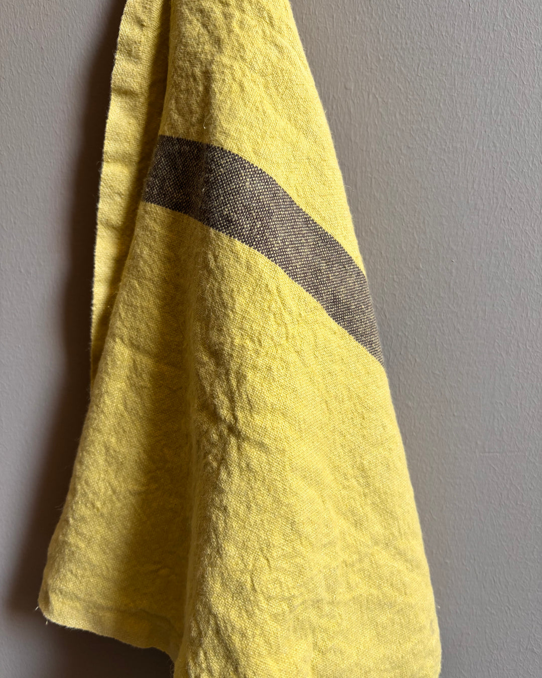 Charvet Editions | French Linen tea towel | Yellow
