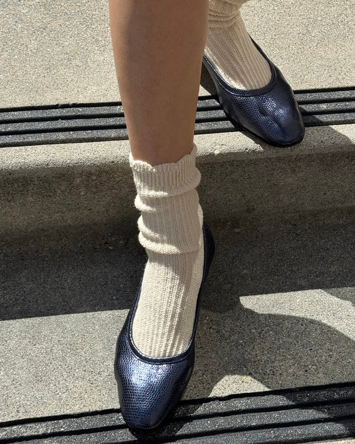 Le Bon Shoppe | Linen Scallop Socks | Natural