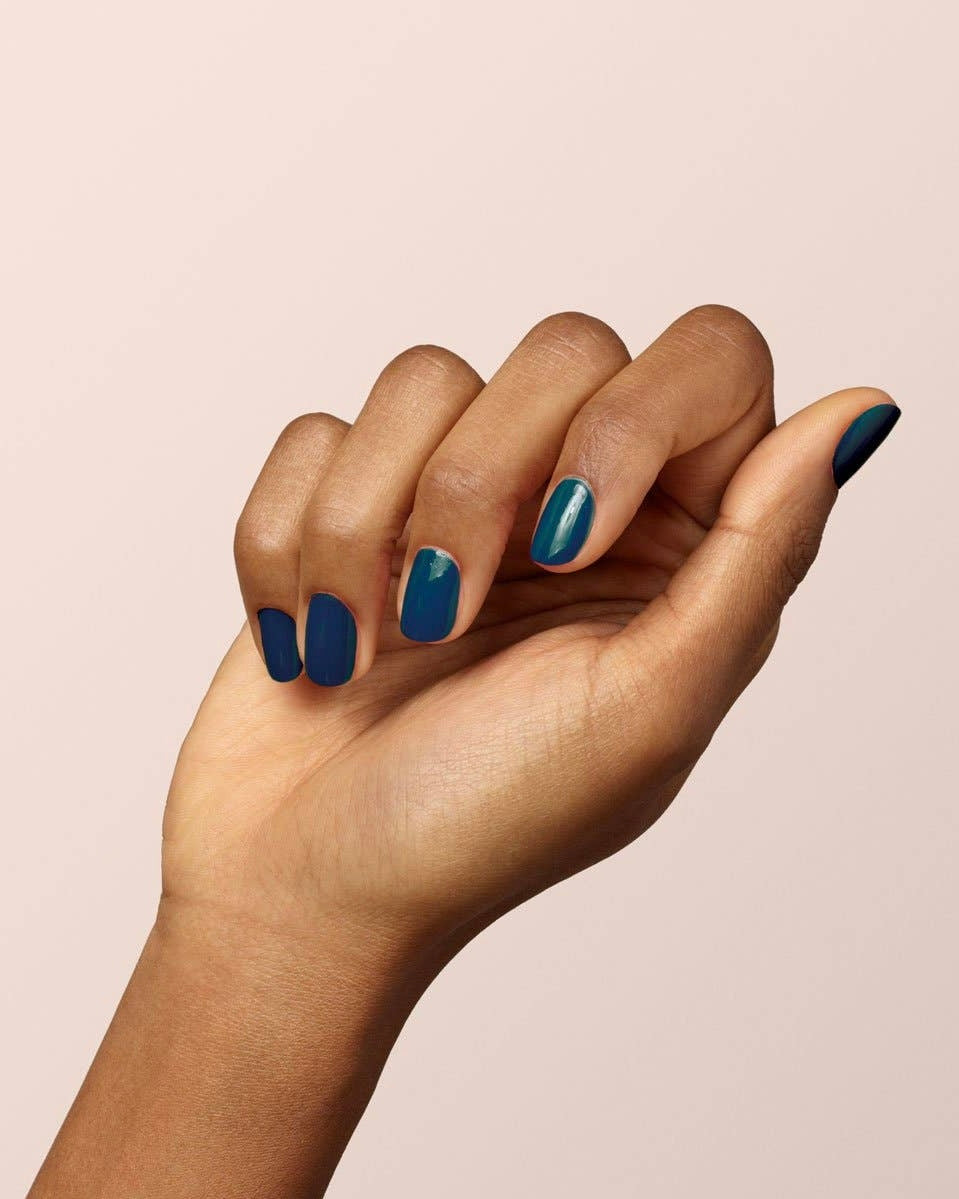 Manicurist | Nail Polish | Dark Clover