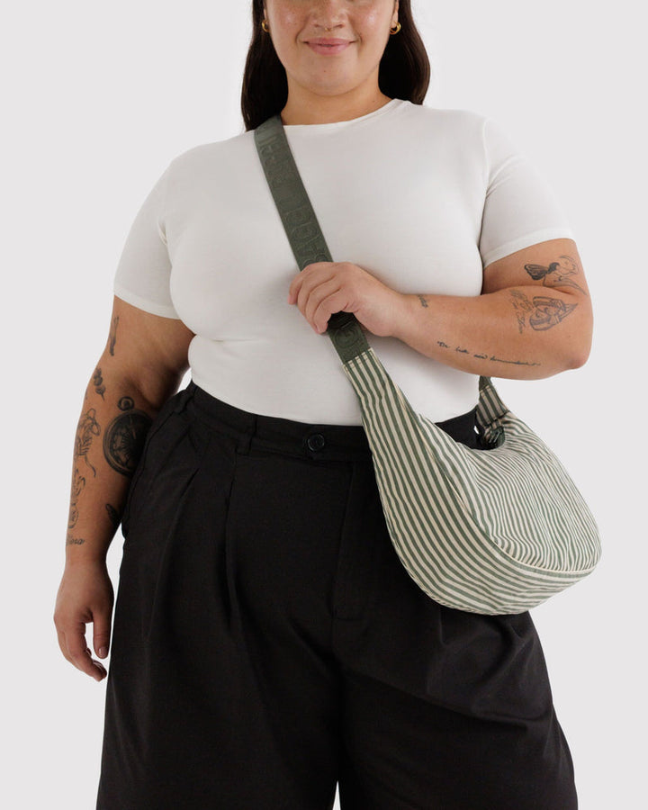 Baggu | Medium Crescent Nylon bag | Sage Stripe